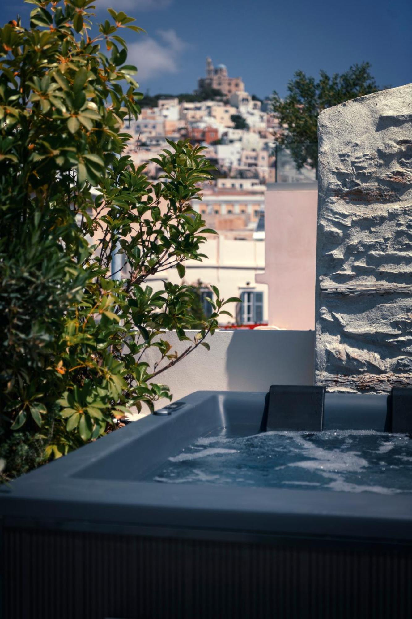 ארמופוליס Ninemian Suites Syros מראה חיצוני תמונה